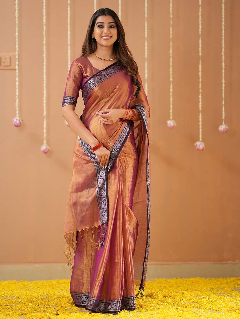 women solid with bordered handloom saree with blouse - 22145099 -  Standard Image - 4