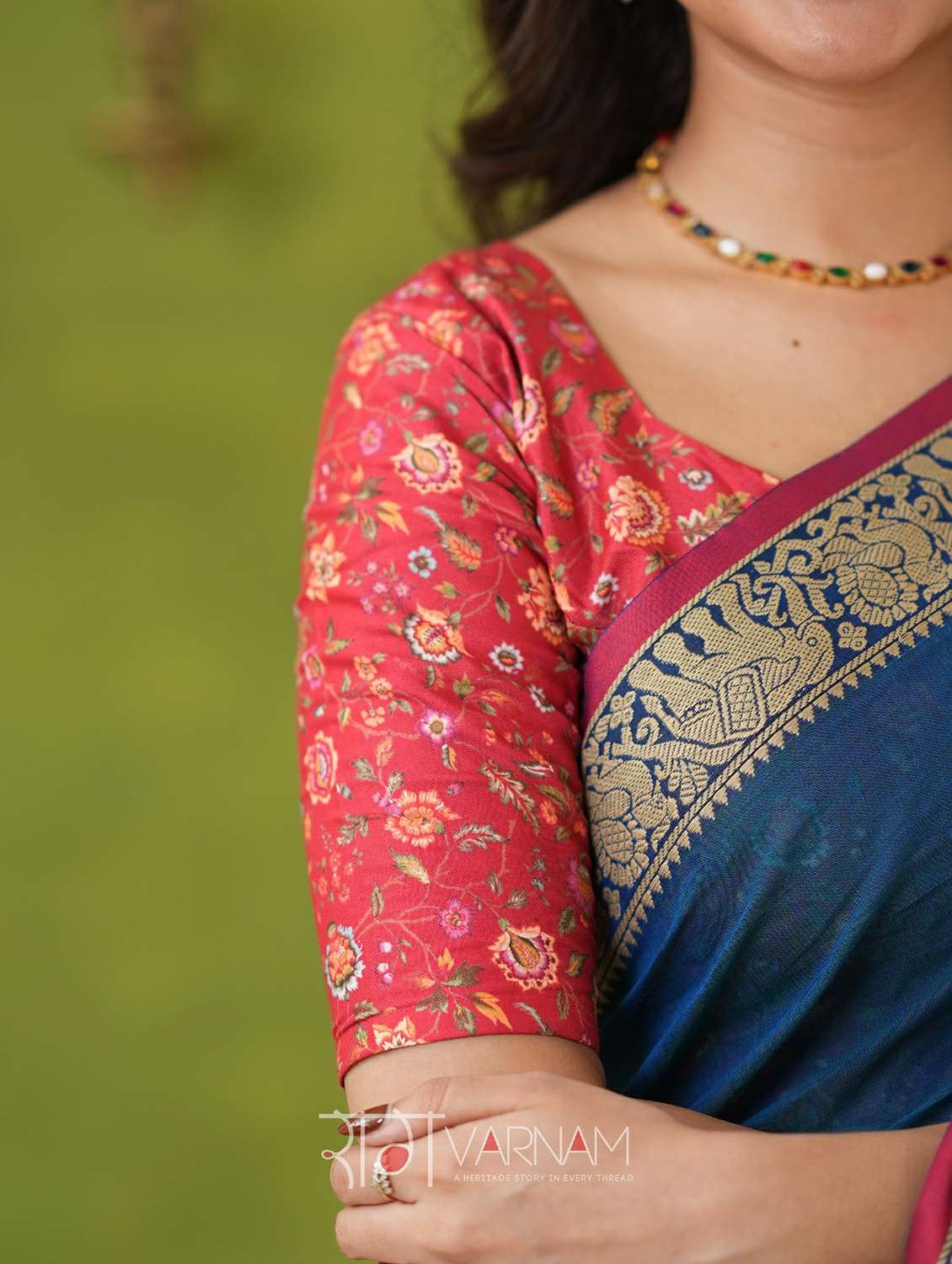 women solid with bordered narayanpet saree with blouse - 22145111 -  Standard Image - 6