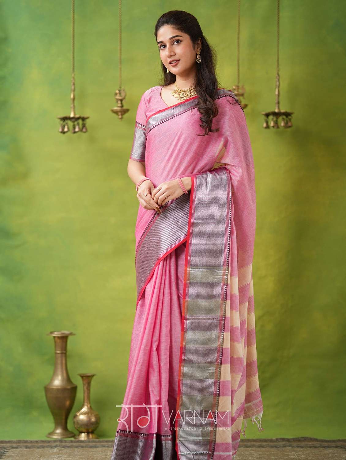 women solid with bordered narayanpet saree with blouse - 22145116 -  Standard Image - 1