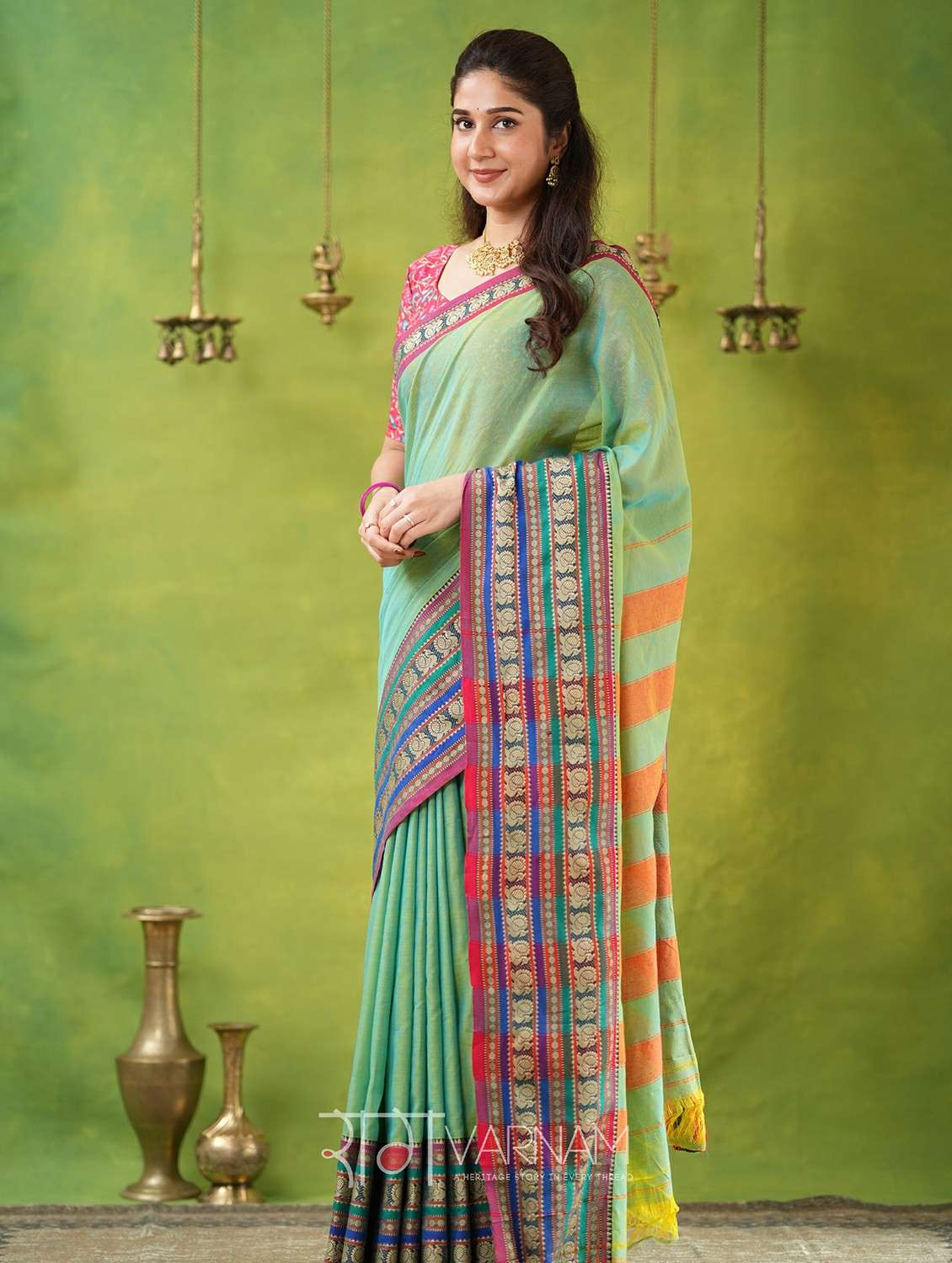 women solid with bordered narayanpet saree with blouse - 22145118 -  Standard Image - 1