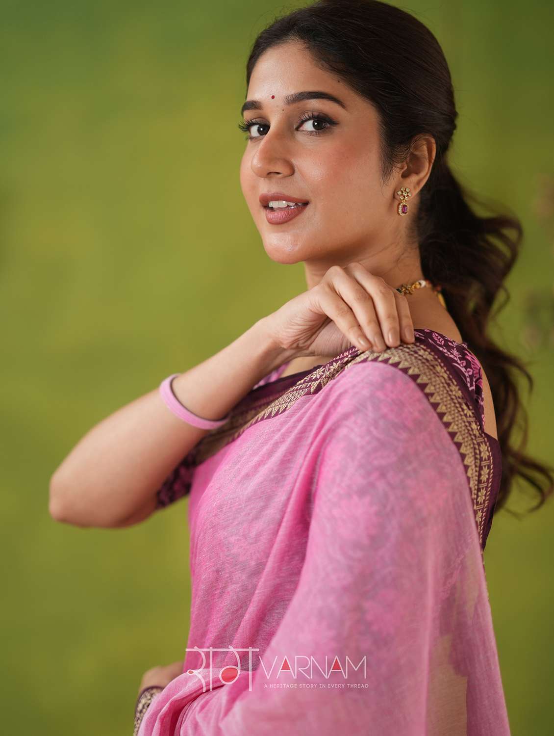 women solid with bordered narayanpet saree with blouse - 22145124 -  Standard Image - 4