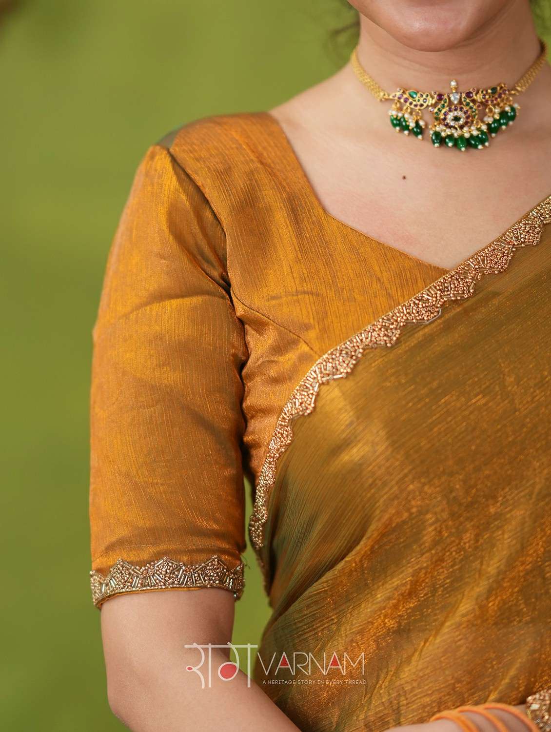 women solid with embellished bordered saree with blouse - 22145134 - Standard Image - 4