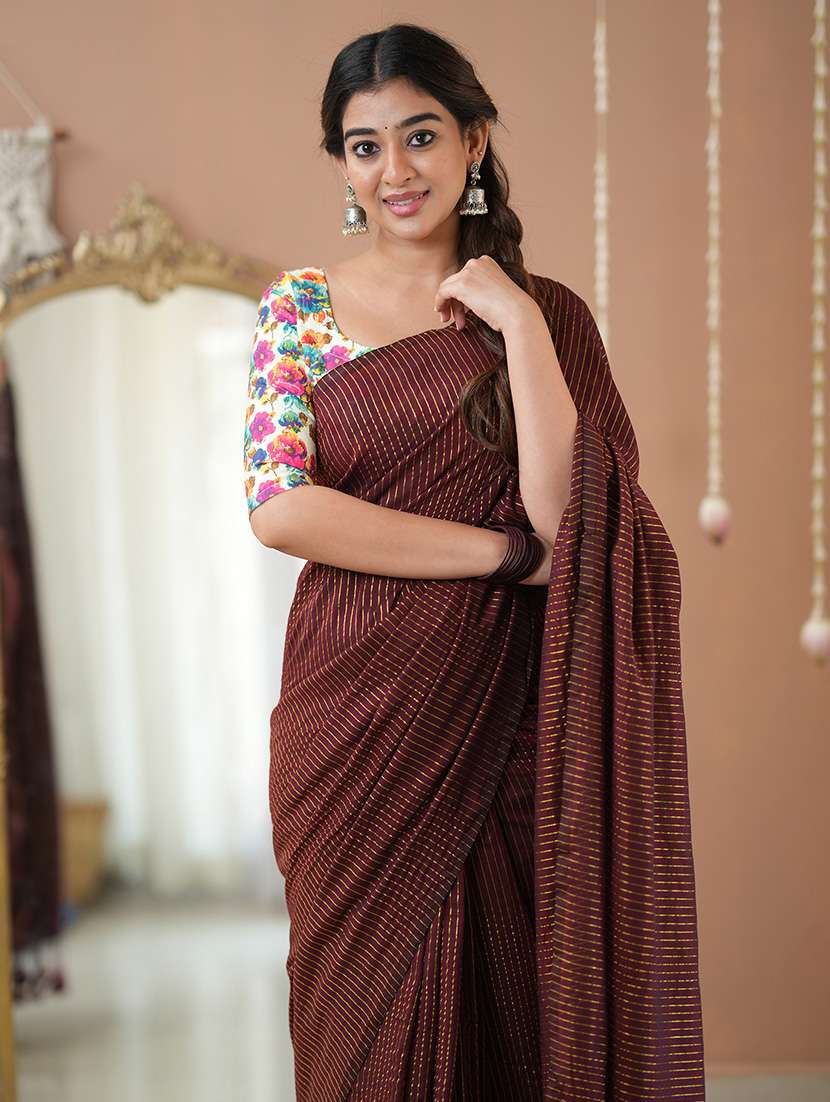 women striped handloom saree with blouse - 22145141 - Standard Image - 4