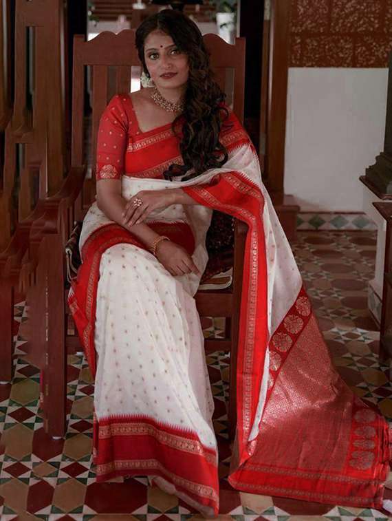 women self design banarasi saree with blouse - 22145235 -  Standard Image - 1