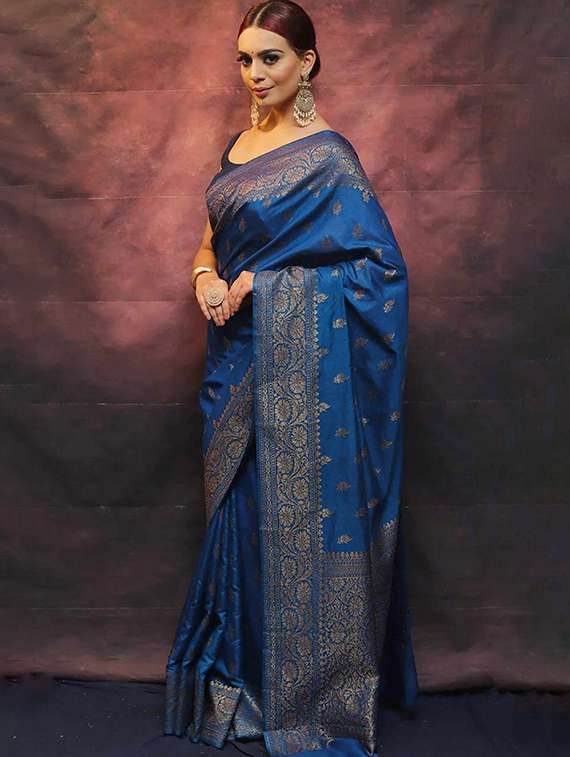 women self design banarasi saree with blouse - 22145242 -  Standard Image - 1