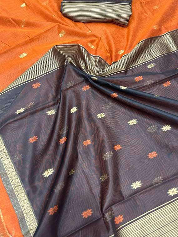 women self design handloom saree with blouse - 22145301 -  Standard Image - 4