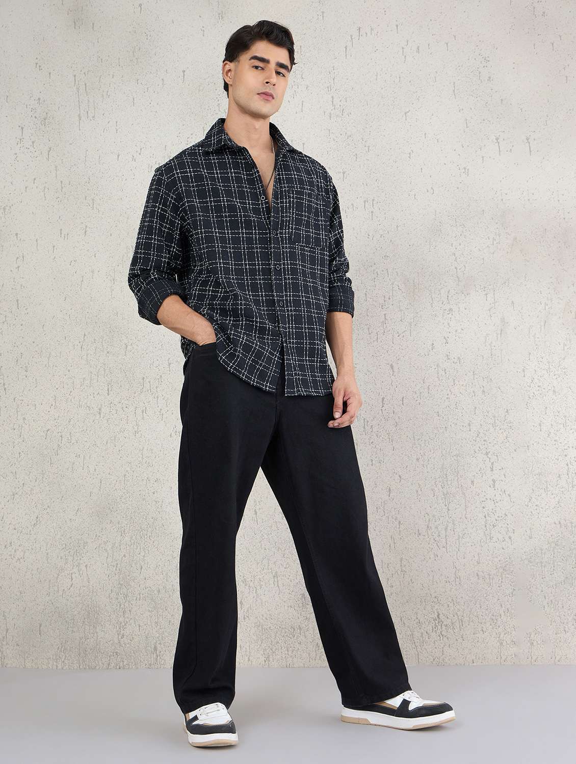 men checkered long sleeve oversized casual shirt - 22145733 -  Standard Image - 4