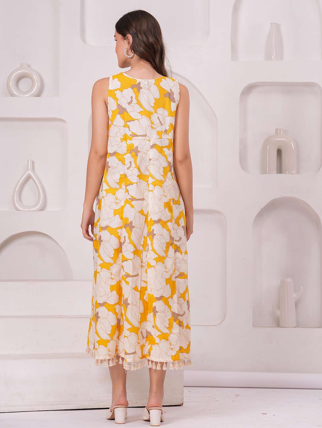 women floral printed sleeveless a-line ethnic dress - 22145857 - Standard Image - 4