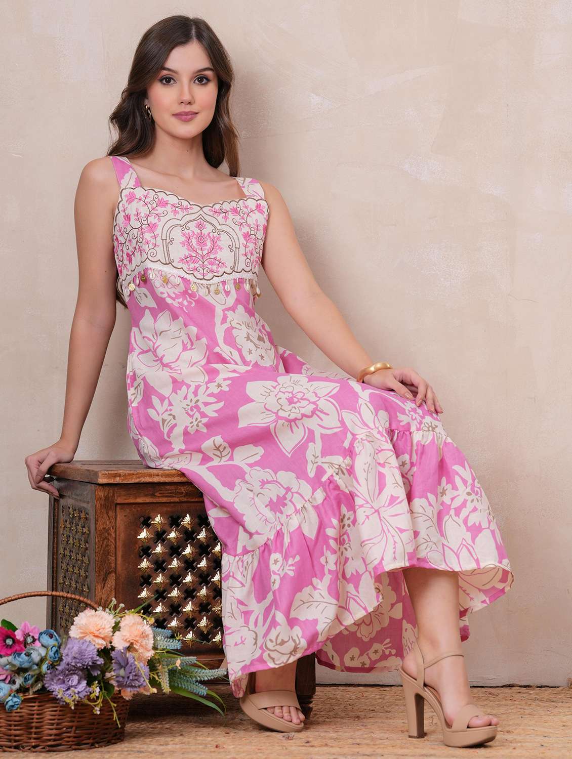 women floral printed sleeveless tiered dress - 22145866 - Standard Image - 1