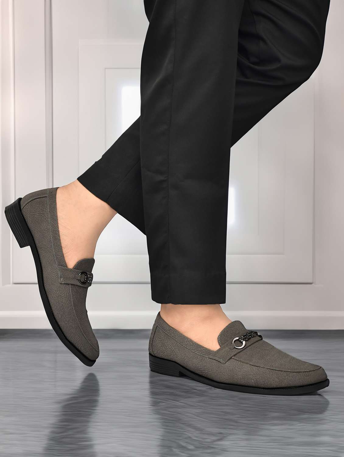 men slip on horsebit loafer