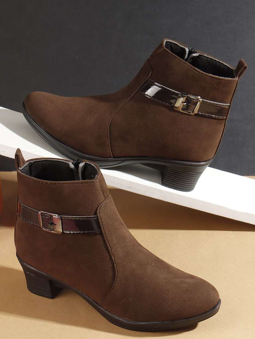 women solid slip on boot