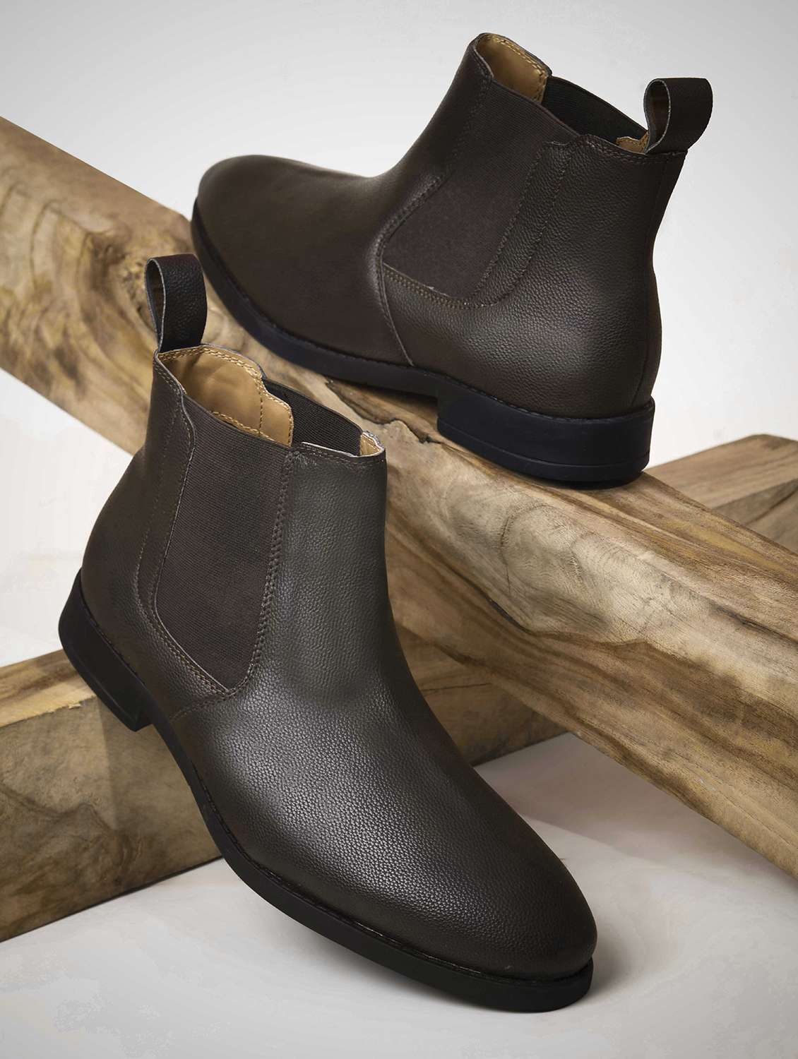 men black slip on low ankle boot