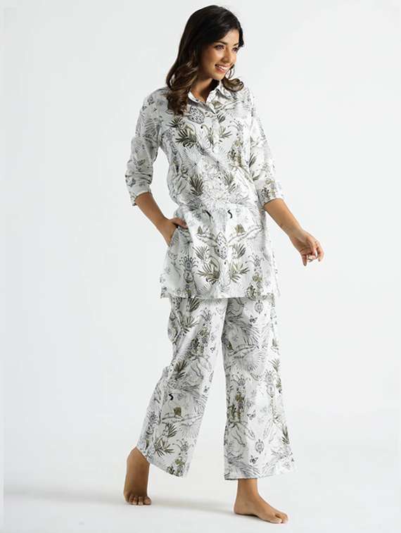 women three quarter sleeve regular fit ethnic co-ord set - 22146287 -  Standard Image - 1