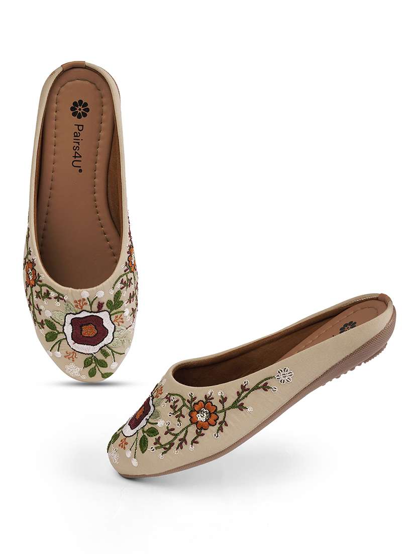 women embroidered slip on jutis - 22146566 -  Standard Image - 4