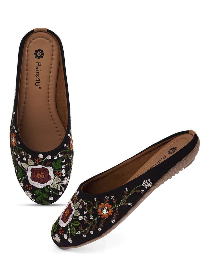 women embroidered slip on jutis - 22146570 -  Standard Image - 4