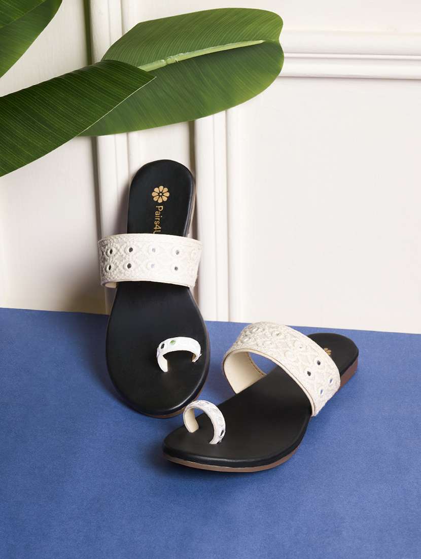 women white one toe sandal - 22146579 - Zoom Image - 0