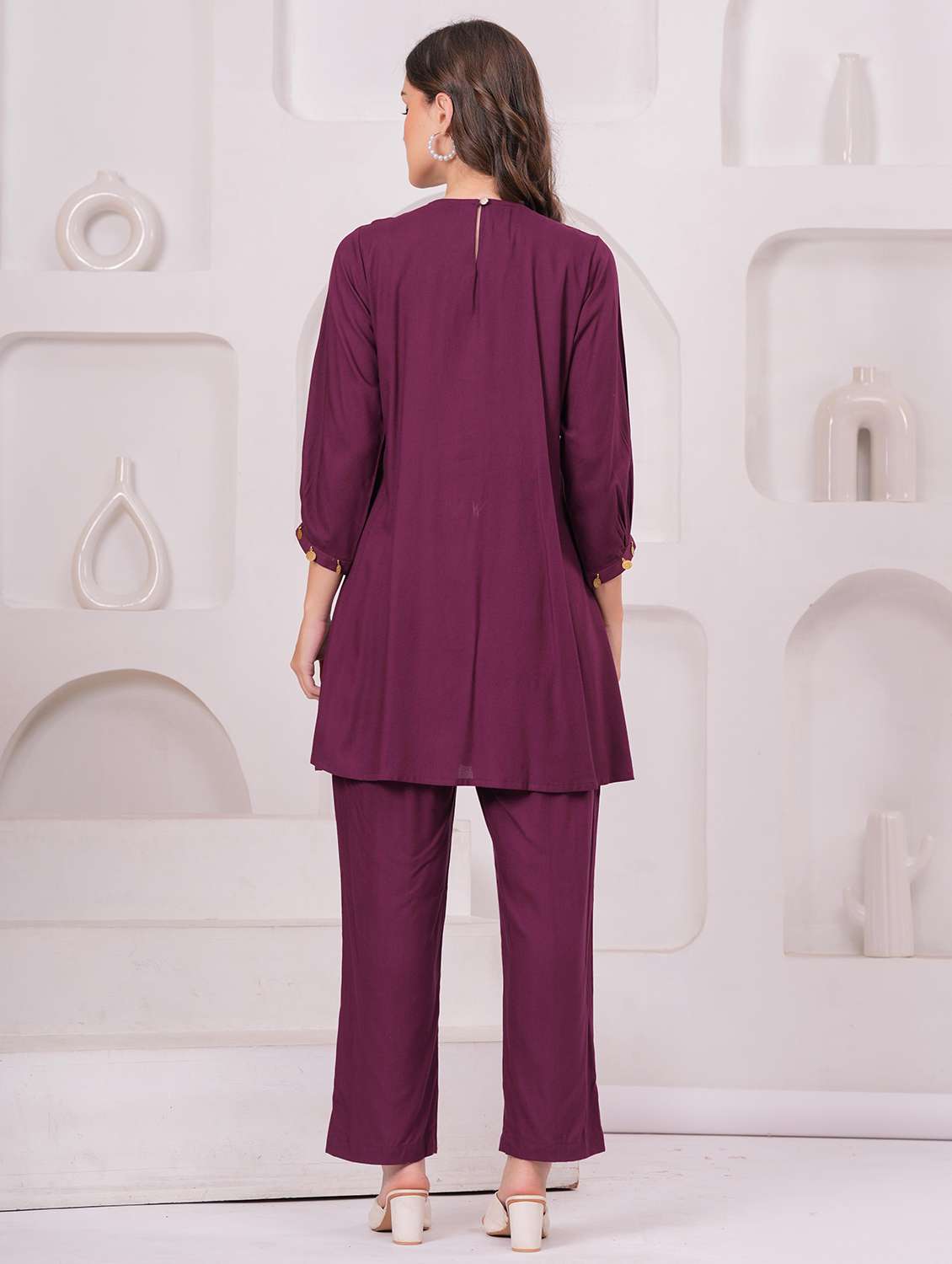 women three quarter sleeve regular fit ethnic co-ord set - 22146642 -  Standard Image - 4