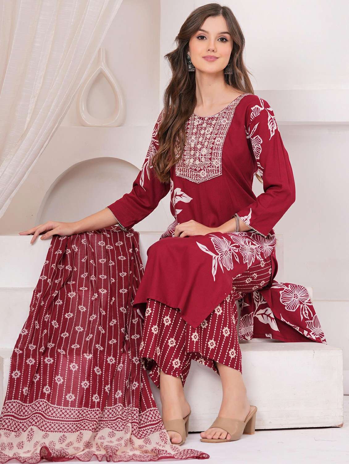 women floral printed three quarter sleeve kurta pant with dupatta set - 22146657 - Standard Image - 1