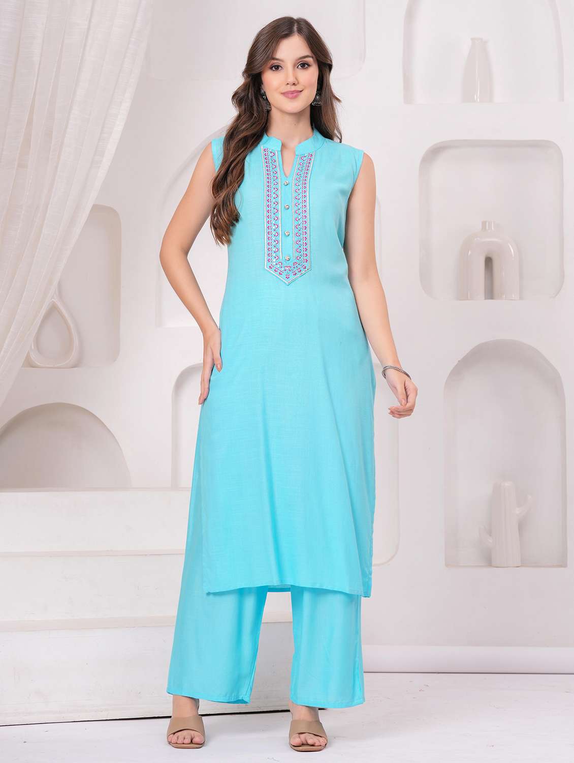 women embroidered sleeveless kurta palazzo set - 22146665 - Standard Image - 1