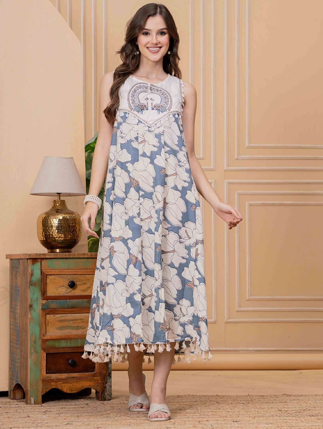 women floral sleeveless a-line ethnic dress - 22146669 - Standard Image - 1