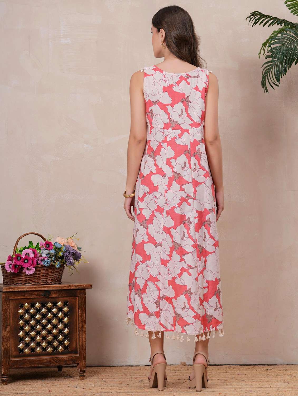 women floral sleeveless a-line ethnic dress - 22146670 - Standard Image - 4