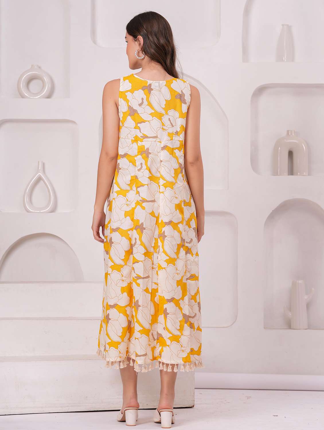 women floral sleeveless a-line ethnic dress - 22146672 -  Standard Image - 4
