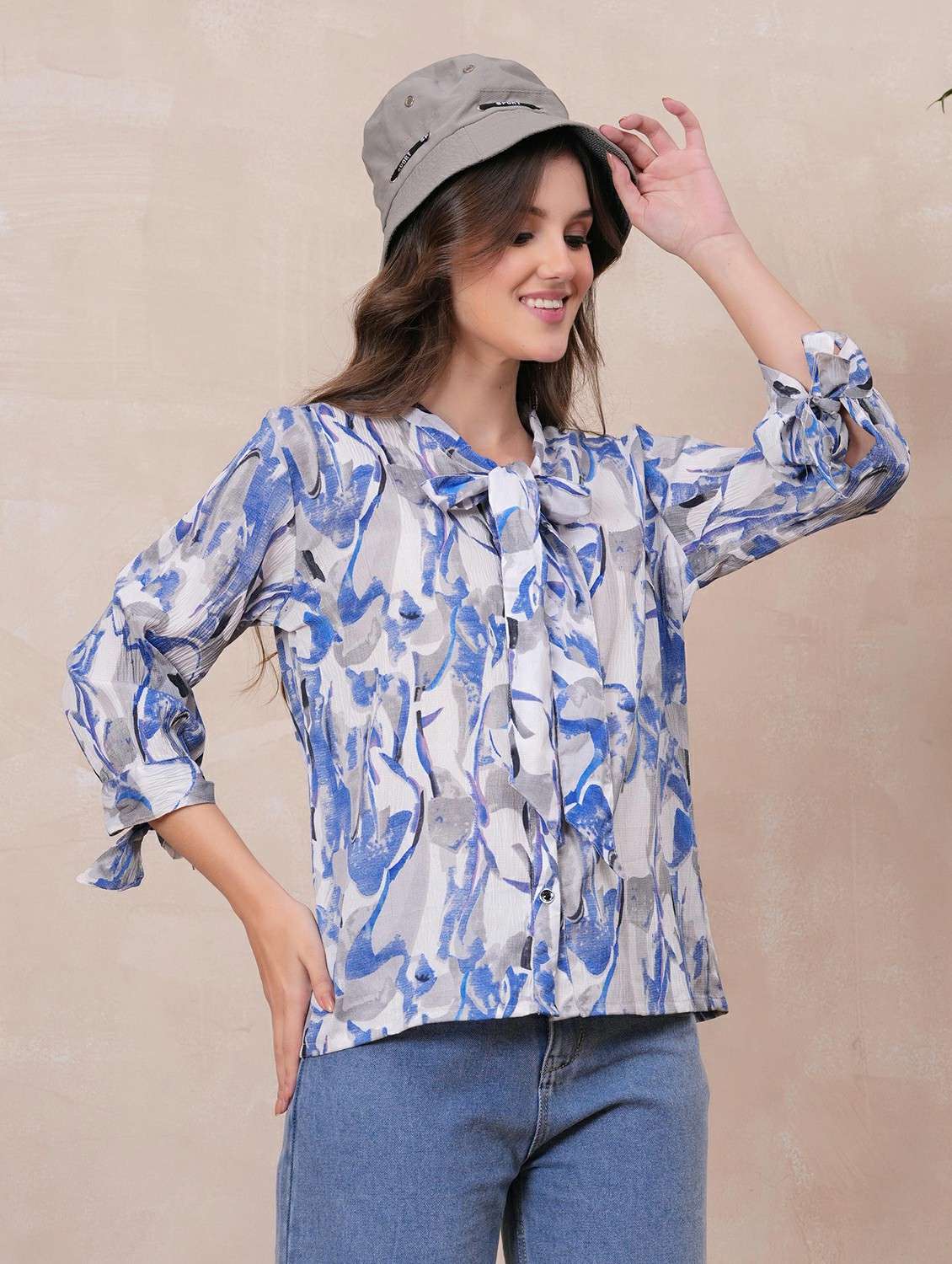 women printed three quarter sleeve regular shirt