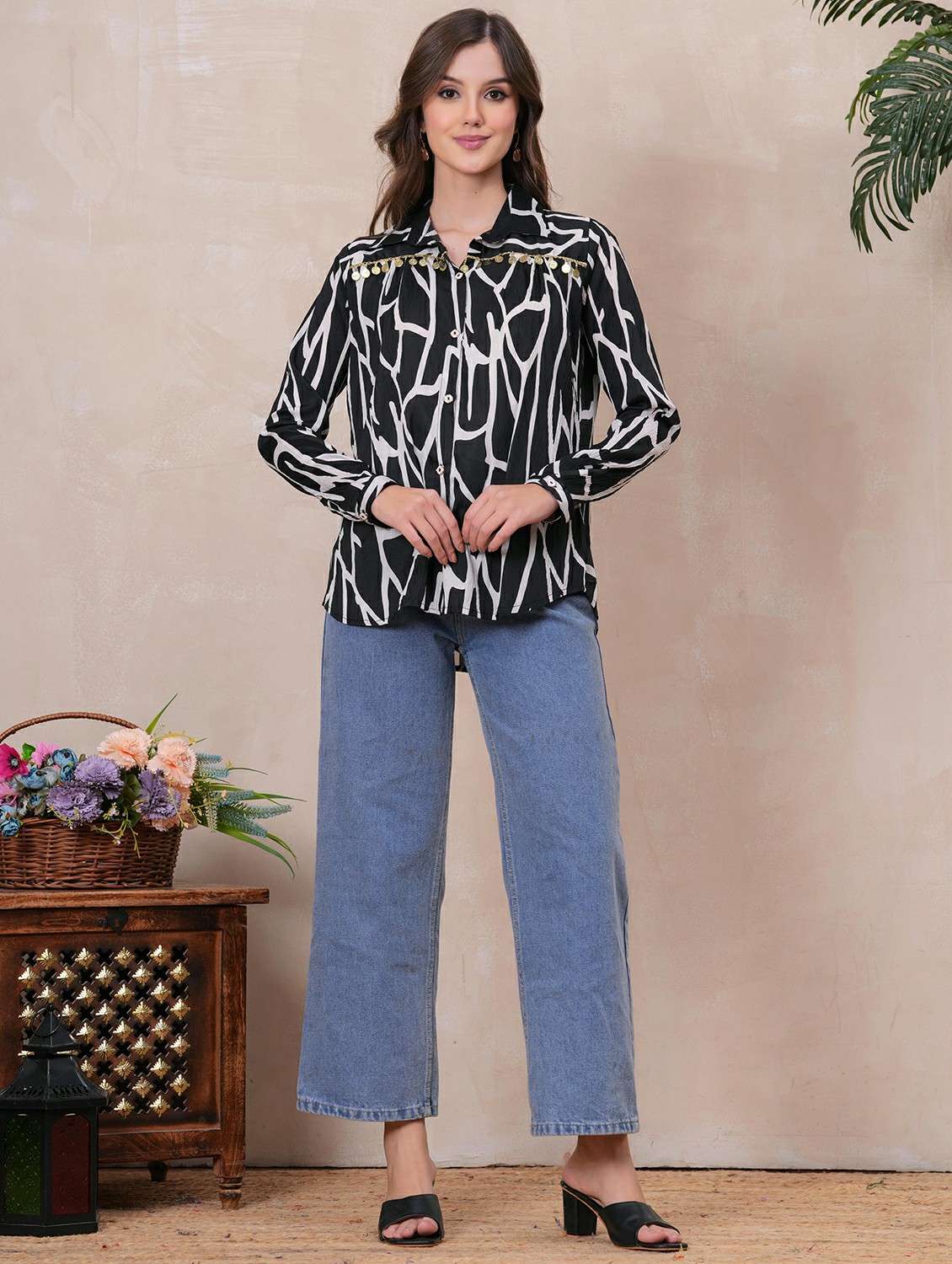 women printed long sleeve regular shirt - 22146692 -  Standard Image - 4