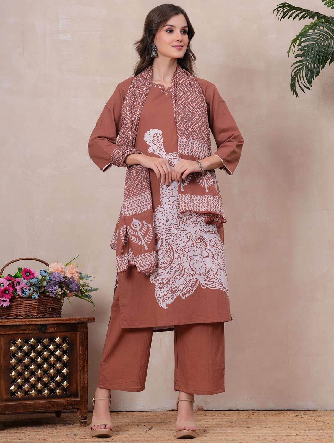 women printed three quarter sleeve kurta pant with dupatta set - 22146745 -  Standard Image - 1