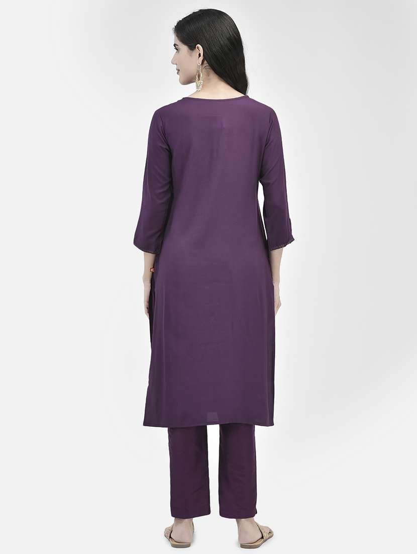 women embroidered three quarter sleeve straight kurta - 22146791 -  Standard Image - 4