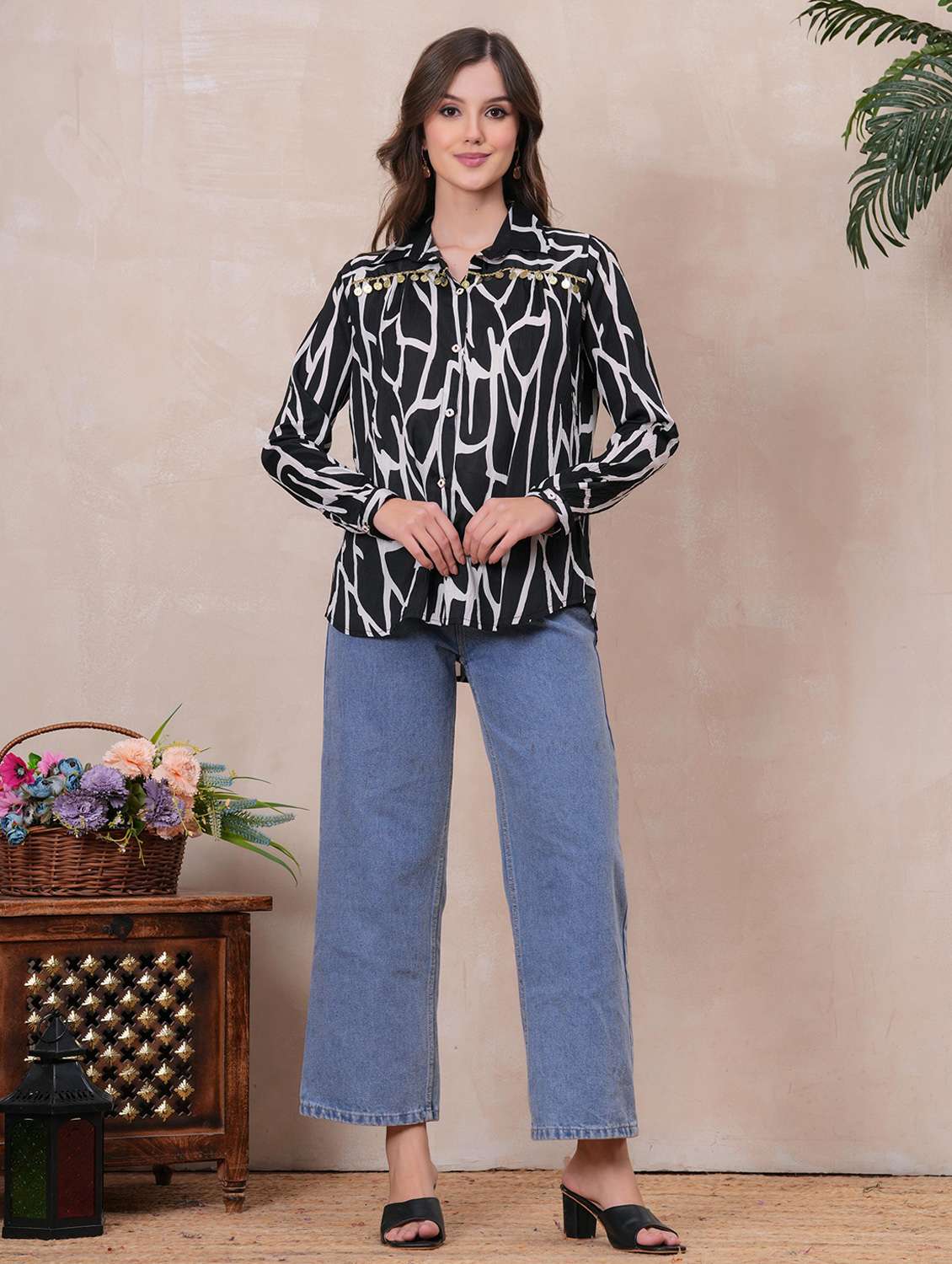 women printed collared long sleeve regular shirt - 22146802 -  Standard Image - 4