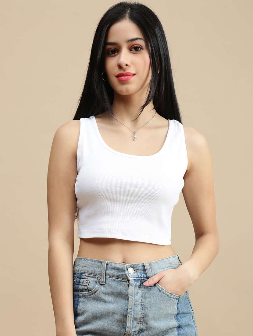 women solid sleeveless crop top