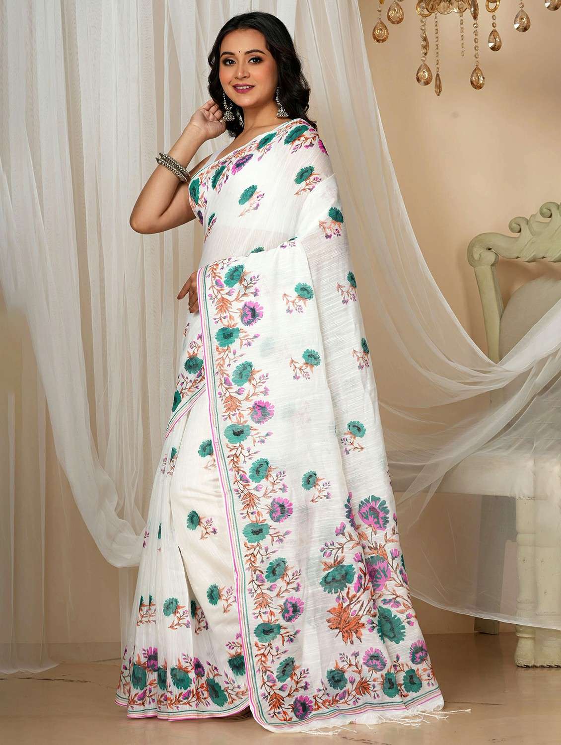 women floral printed saree with blouse - 22146915 -  Standard Image - 1