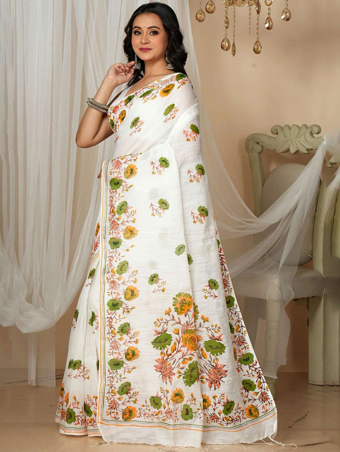 women floral printed saree with blouse - 22146916 -  Standard Image - 1