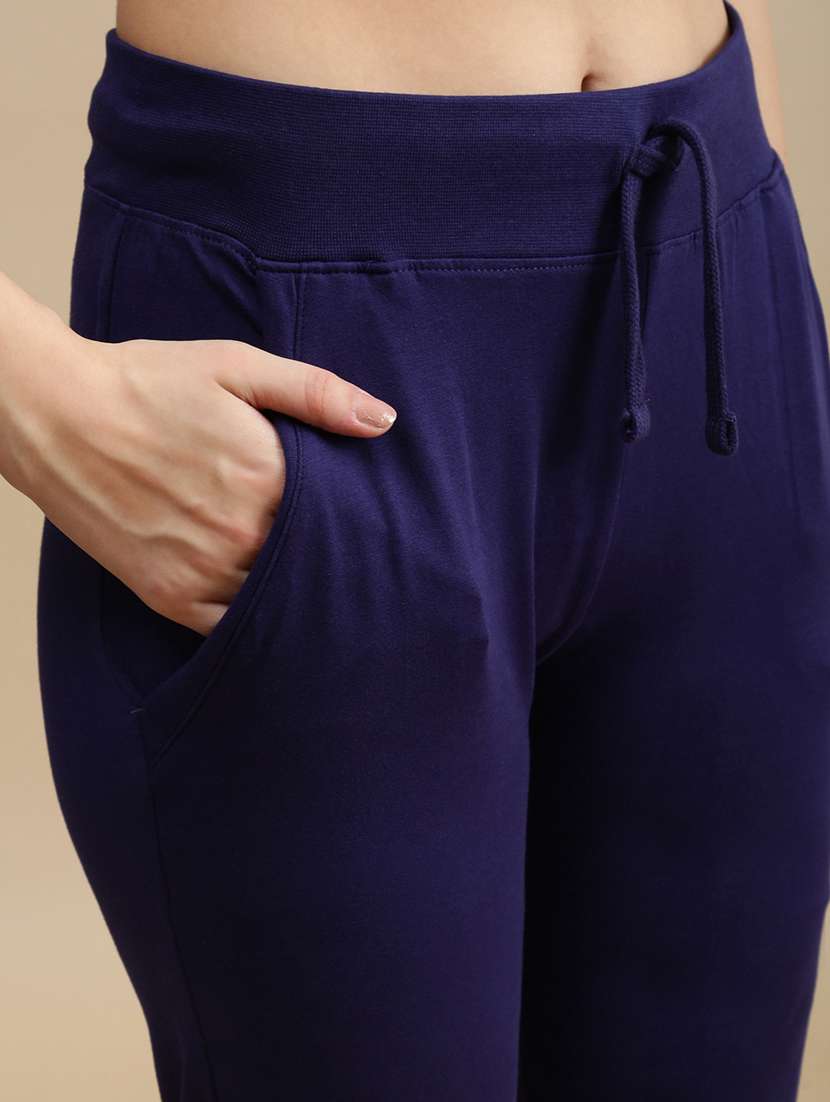 women solid mid rise yoga pants  - 22146962 -  Standard Image - 4