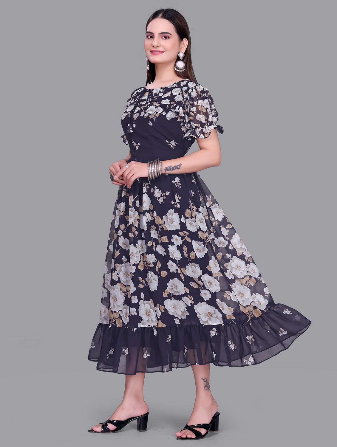women printed short sleeve tiered dress - 22147141 -  Standard Image - 1