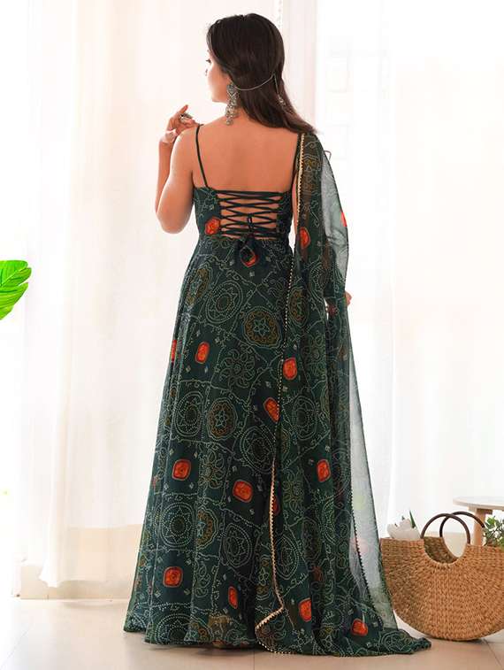 women bandhani printed shoulder strap kurta dupatta set - 22147149 - Standard Image - 4