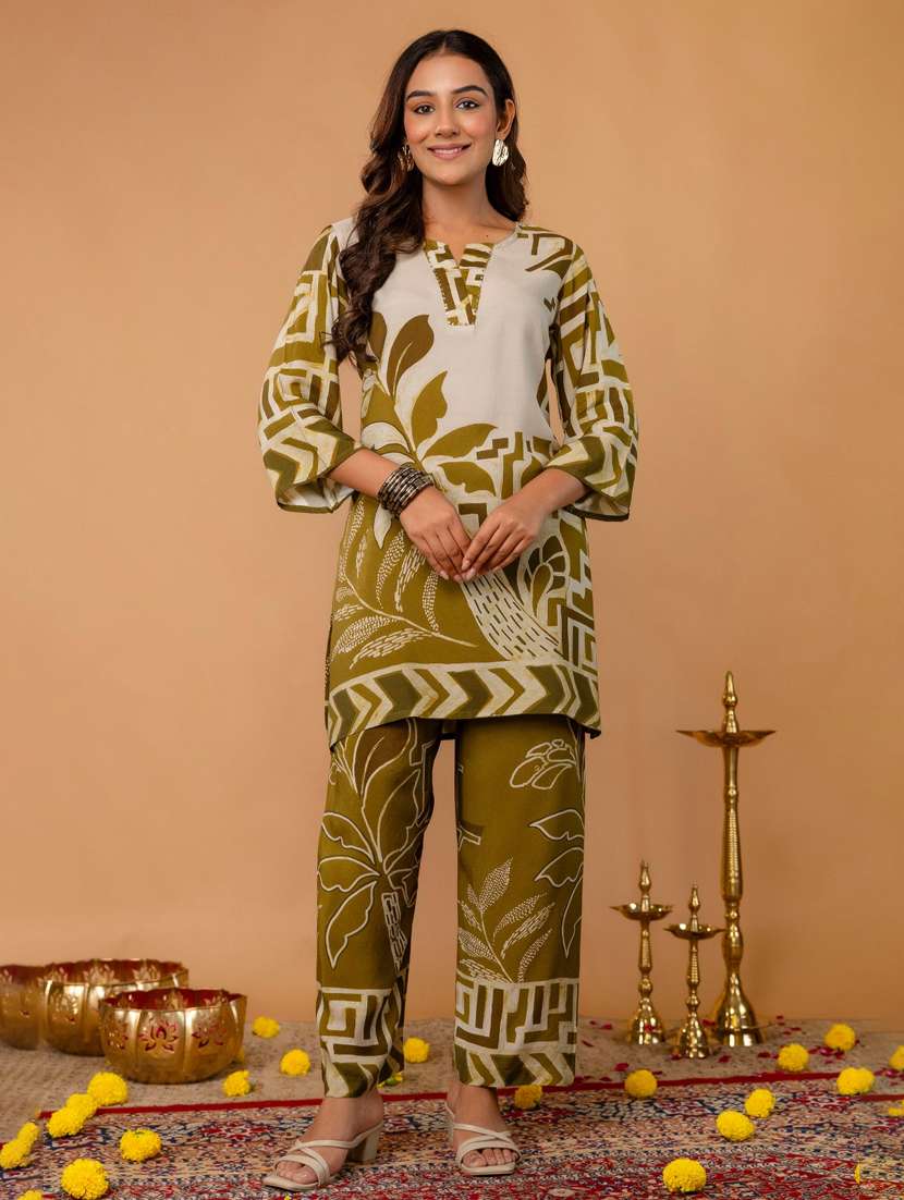 women three quarter sleeve regular fit ethnic co-ord set