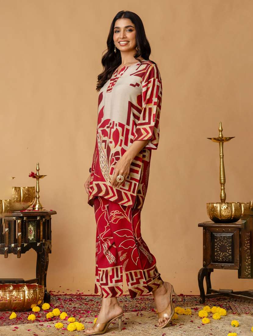 women three quarter sleeve regular fit ethnic co-ord set - 22147204 -  Standard Image - 1