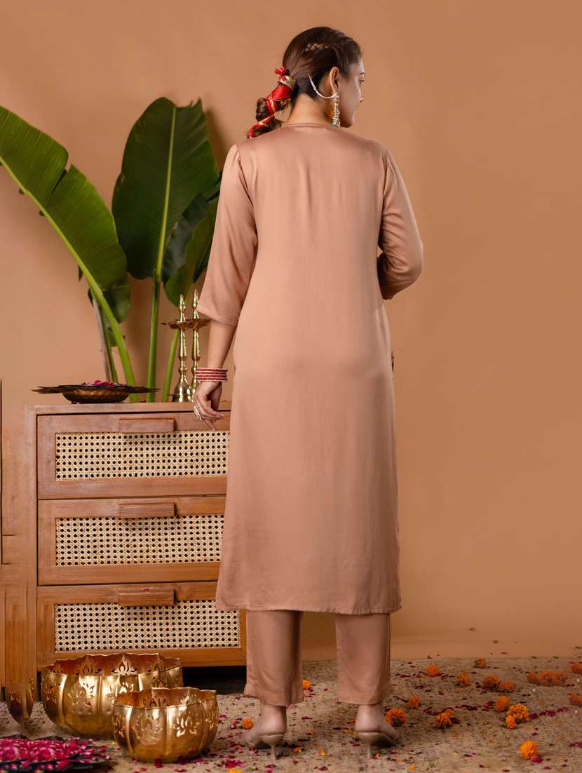 women embroidered three quarter sleeve kurta pant with dupatta set - 22147216 -  Standard Image - 4