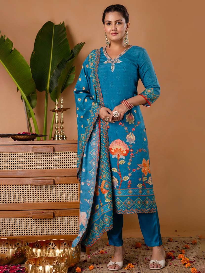 women floral three quarter sleeve kurta pant with dupatta set - 22147220 -  Standard Image - 1
