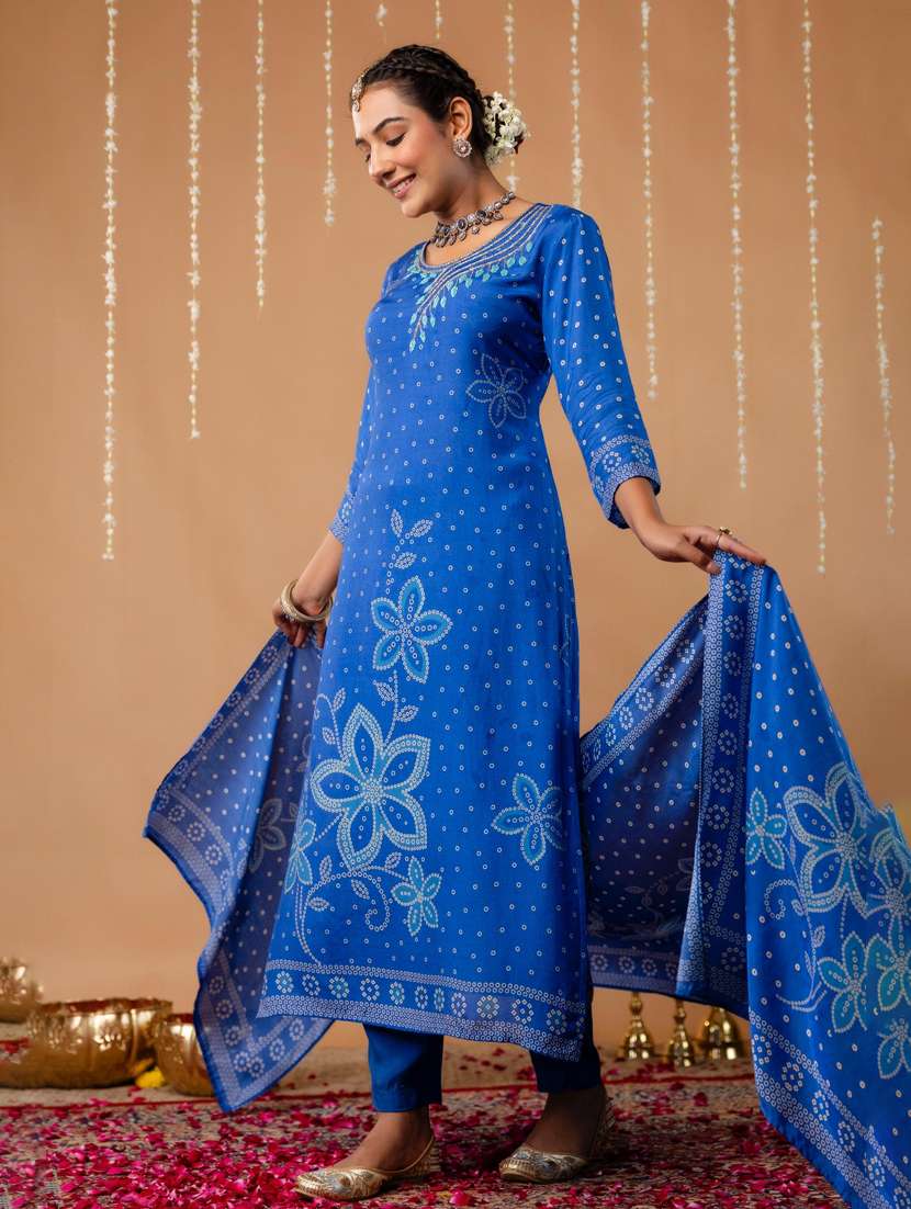 women printed three quarter sleeve kurta pant with dupatta set - 22147221 -  Standard Image - 1