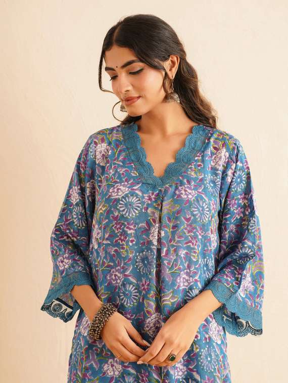 women floral three quarter sleeve kurta palazzo set - 22147249 -  Standard Image - 4