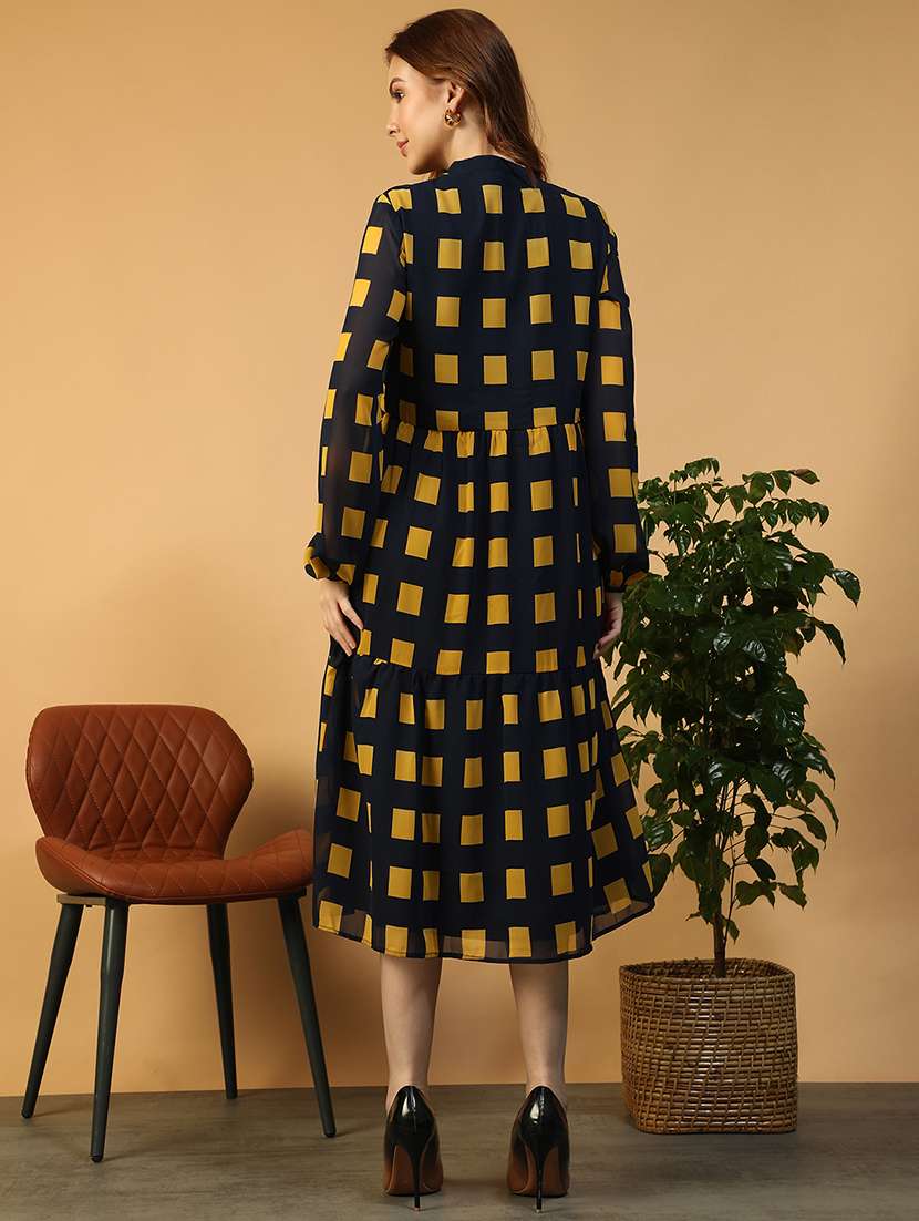 women checkered puff sleeve tiered dress - 22147515 -  Standard Image - 4