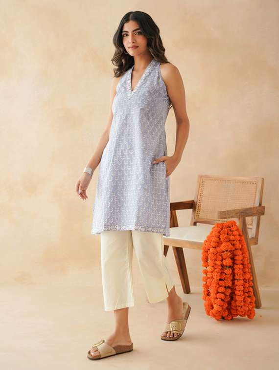 women floral printed halter neck straight kurti - 22147734 -  Standard Image - 1