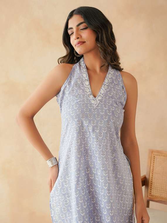 women floral printed halter neck straight kurti - 22147734 -  Standard Image - 4