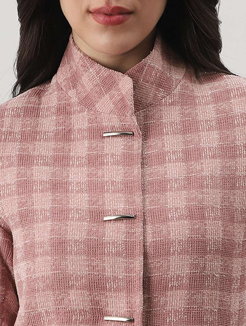 globus women pink mock collar long sleeves self checkered 2 pockets hip length winterwear overcoat - 22147748 -  Standard Image - 4