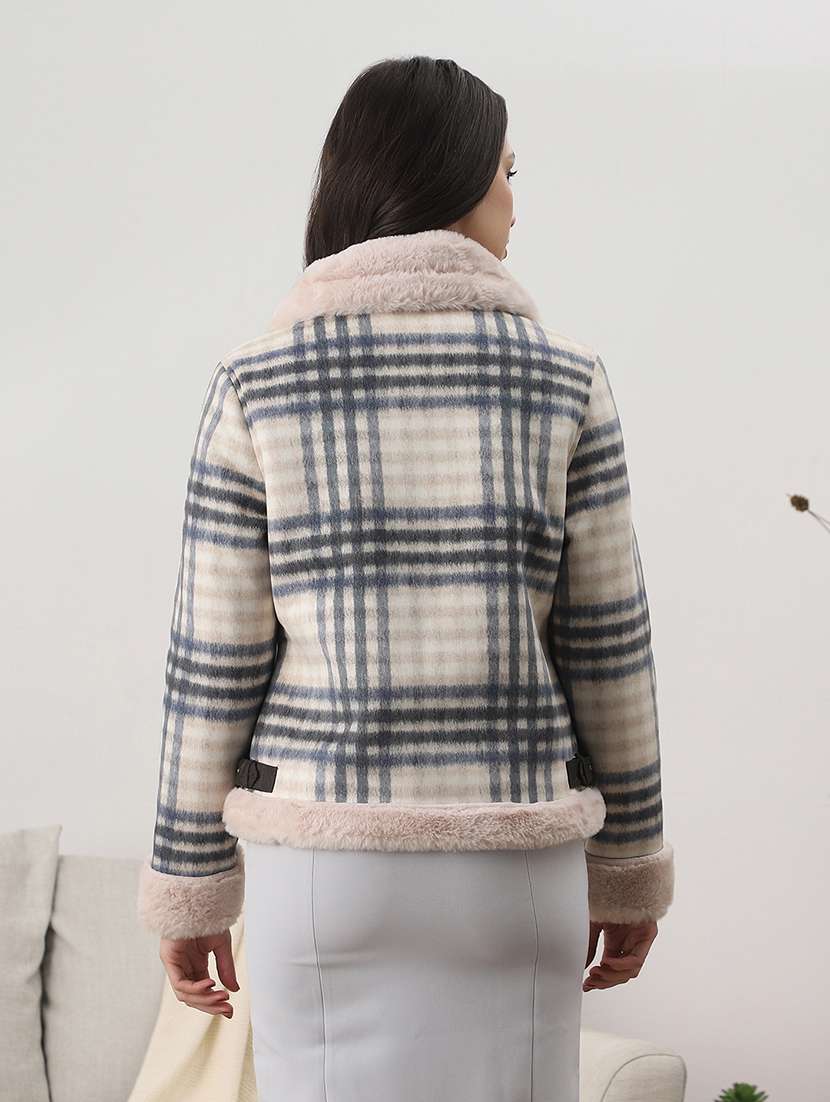 globus women cream spread collar long sleeves checked faux fur 2 pockets winter wear jacket - 22147785 -  Standard Image - 4