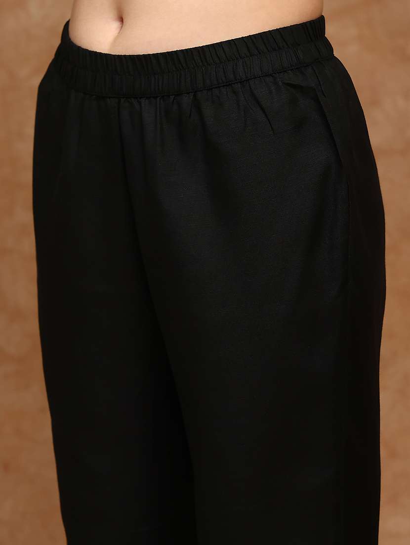 women embroidered three quarter sleeve kurta pant set - 22147798 -  Standard Image - 4