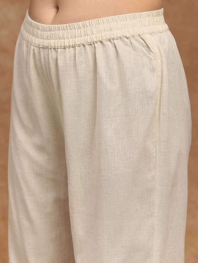 women embroidered bishop sleeve kurta pant set - 22147800 -  Standard Image - 4